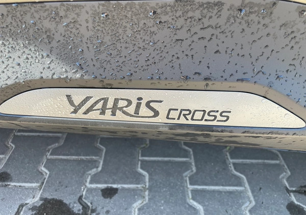 Toyota Yaris Cross cena 120000 przebieg: 18000, rok produkcji 2022 z Serock małe 596